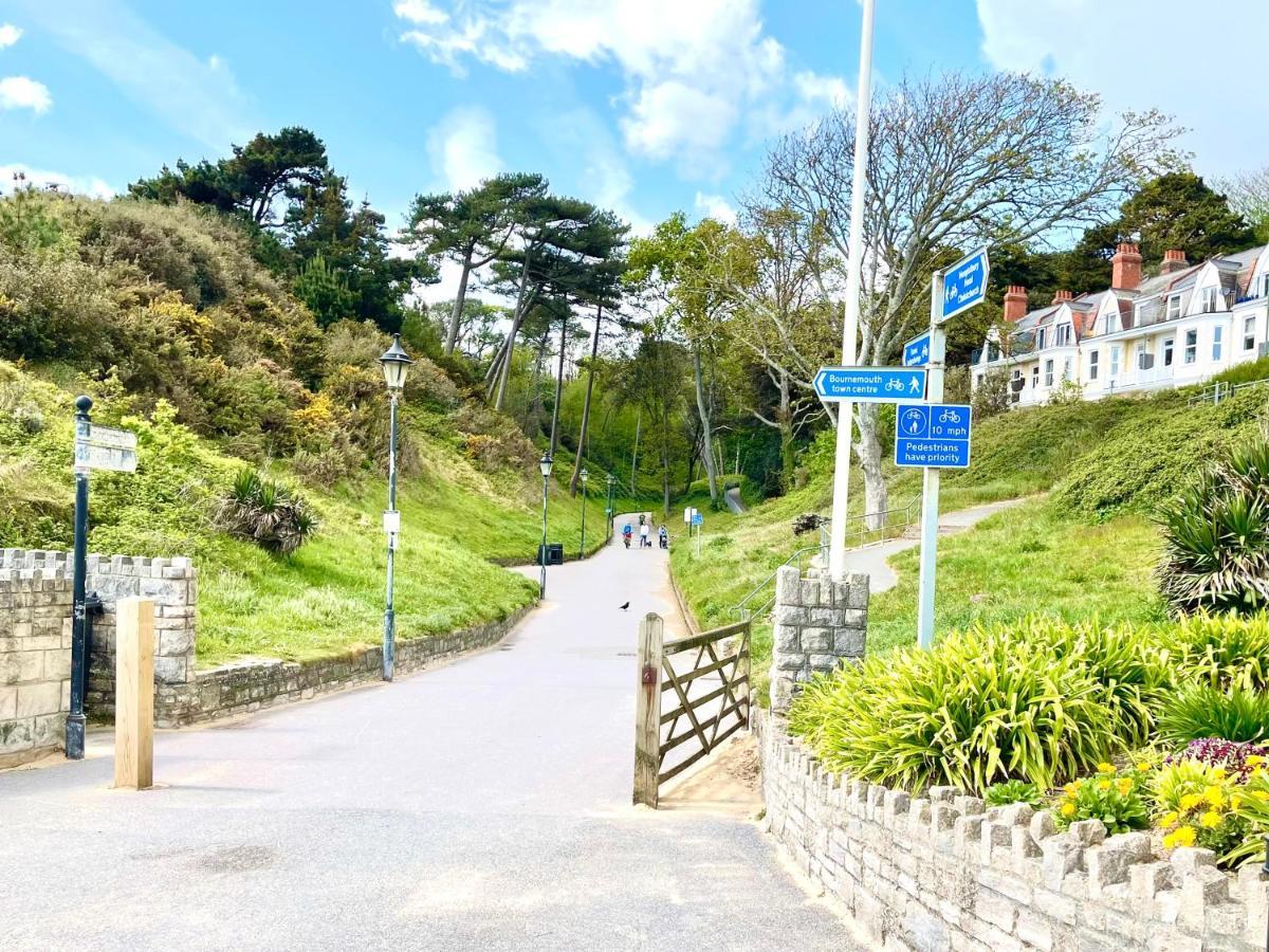 Sea View Family Stay By Beach Gym & Parking Bournemouth Exterior photo